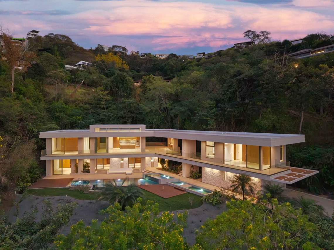 El Tesoro 24 Tamarindo 2 Casa de Los Sueños, Brand new luxury state in Tamarindo