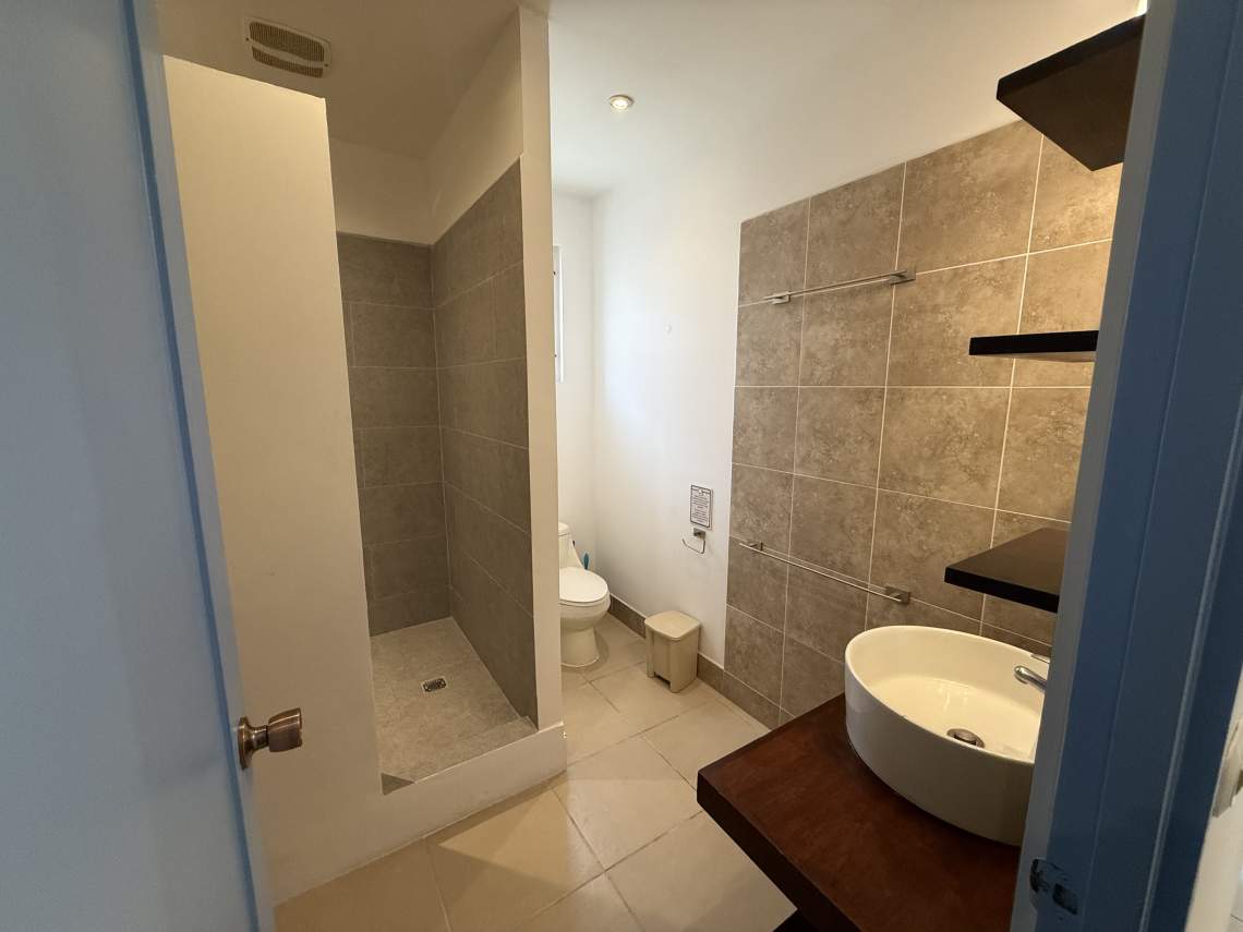 Flamingo Beach Apartment – Long Term Rental 🌴