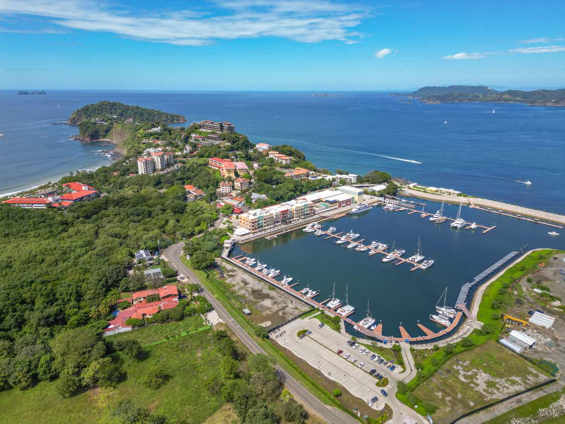 1351M2 LOT IN PLAYA FLAMINGO