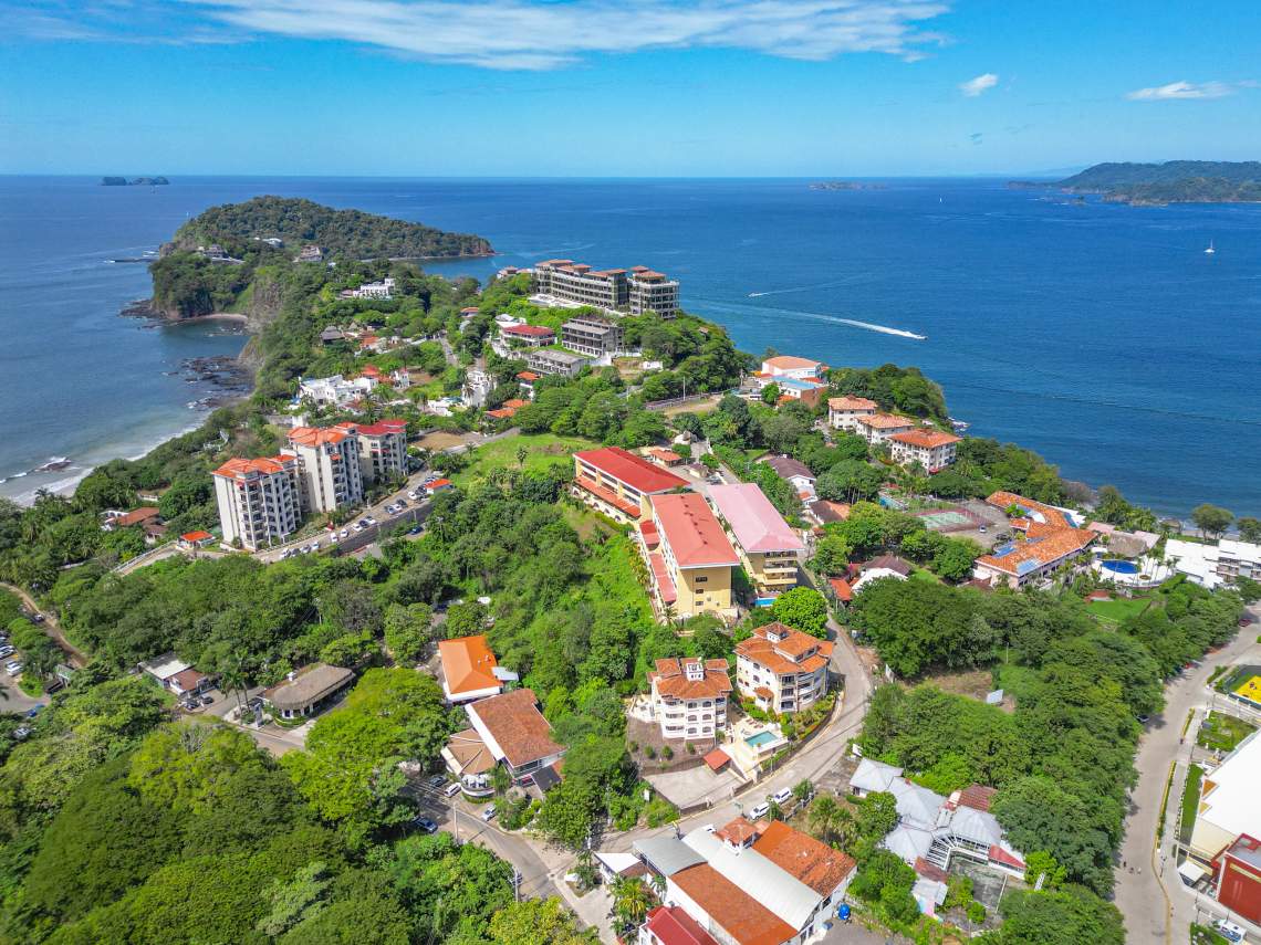 PRIME LOT IN PLAYA FLAMINGO