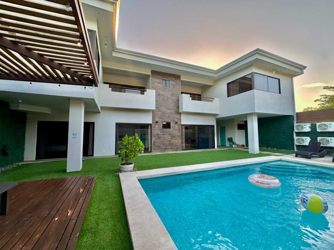 Move in. Relax. Everything is Included.